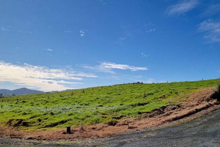 Photo of property in 6 Country Heights Terrace, Kaiwaka, 0573