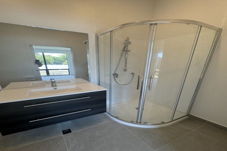 Photo of property in 11 Houhere Street, Paraparaumu, 5032