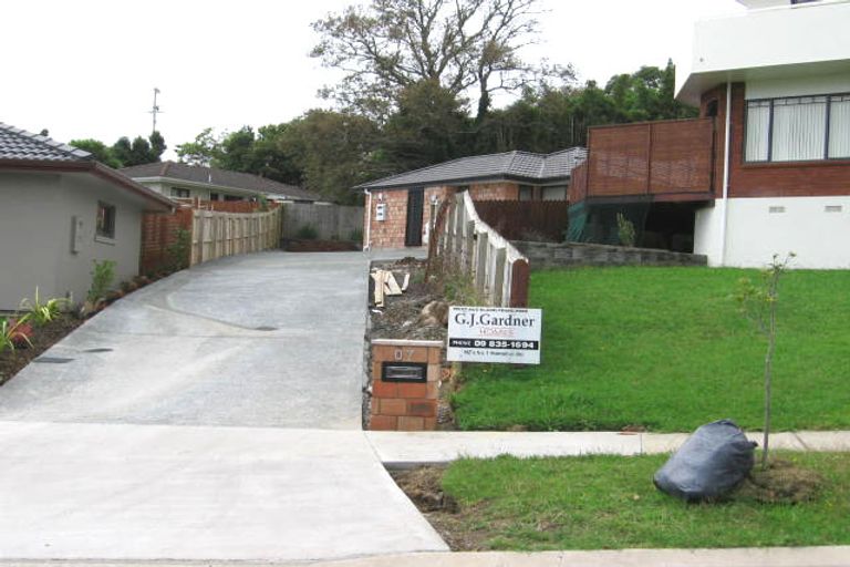 Photo of property in 7 Oratia Drive, Glen Eden, Auckland, 0602