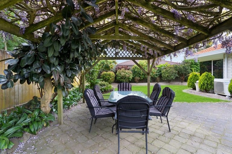 Photo of property in 9 Kalmia Dell, Mount Maunganui, 3116