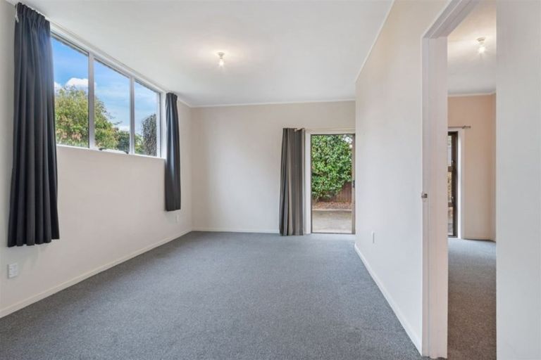 Photo of property in 39 Cotswold Avenue, Bishopdale, Christchurch, 8053