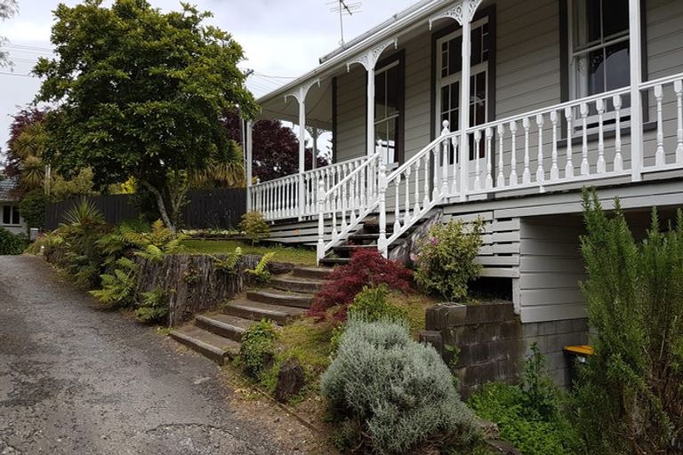 Photo of property in 218 Frankley Road, Frankleigh Park, New Plymouth, 4310