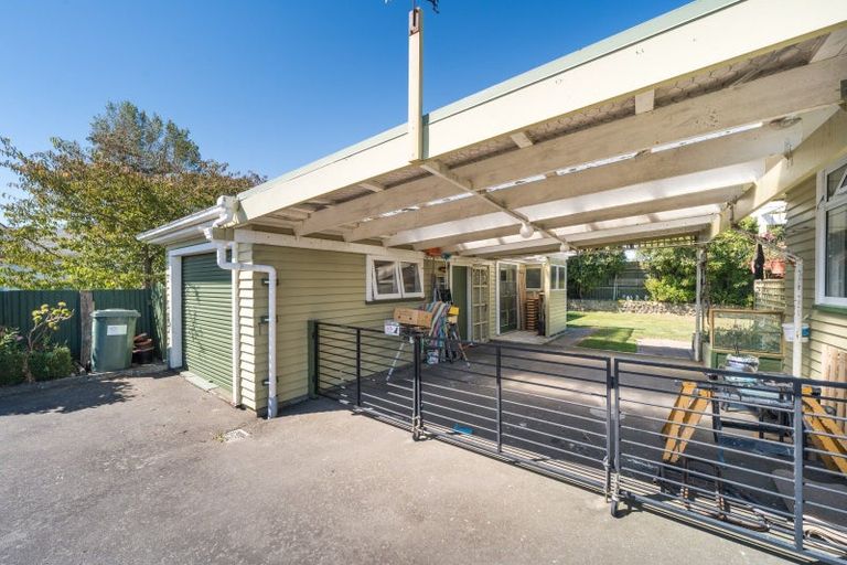 Photo of property in 18 Belvedere Crescent, Takaro, Palmerston North, 4412