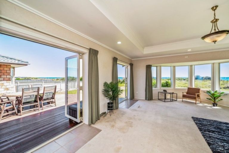 Photo of property in 282 Tai Road, Opunake, 4681