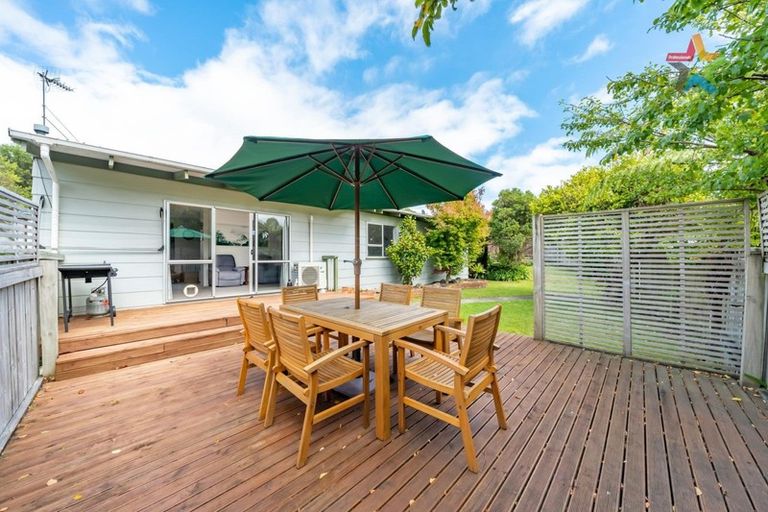 Photo of property in 34 Fenchurch Grove, Stokes Valley, Lower Hutt, 5019