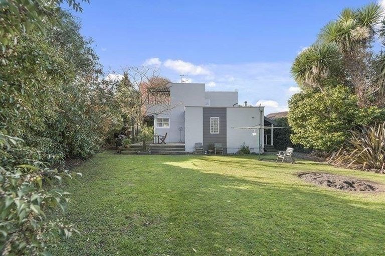 Photo of property in 153 Wairakei Road, Bryndwr, Christchurch, 8053