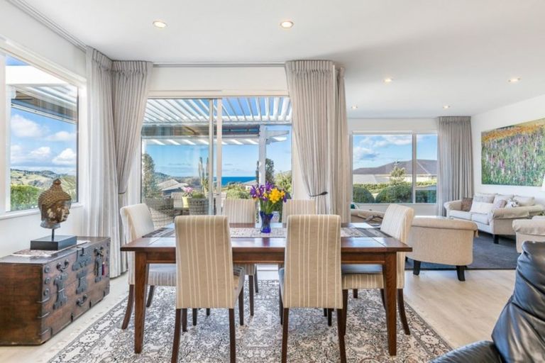 Photo of property in 26 Seaview Crescent, Hatfields Beach, Orewa, 0931