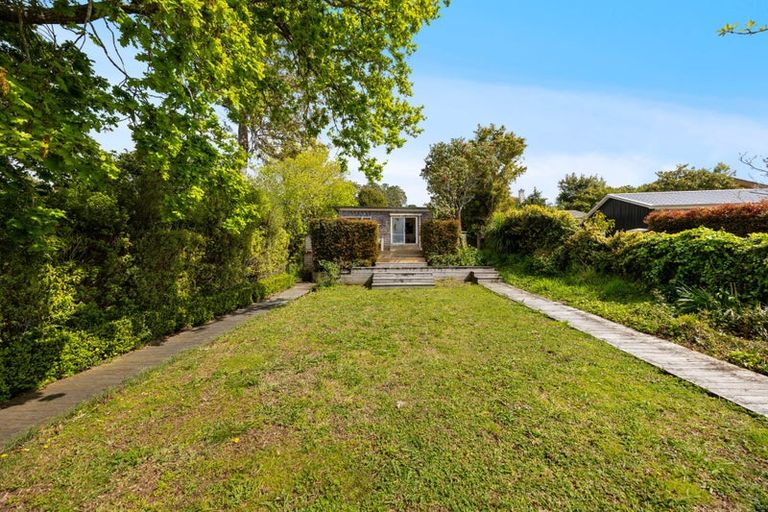 Photo of property in 13 Seymour Road, Mellons Bay, Auckland, 2014