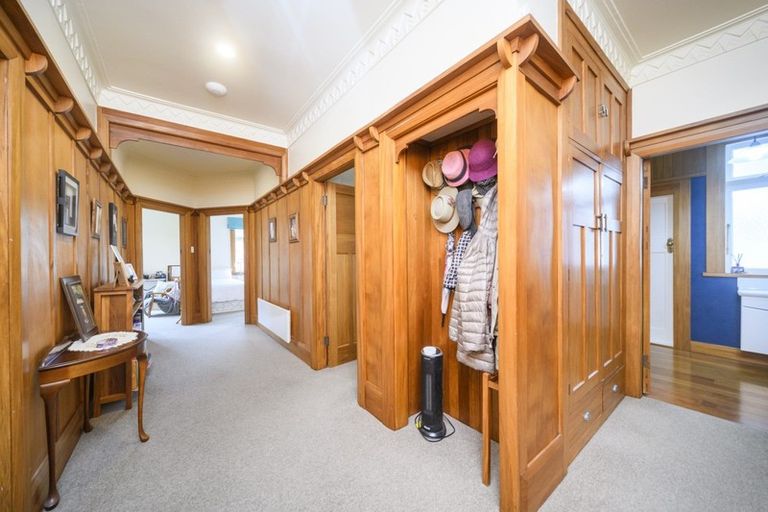 Photo of property in 16 Manapouri Crescent, Hokowhitu, Palmerston North, 4410