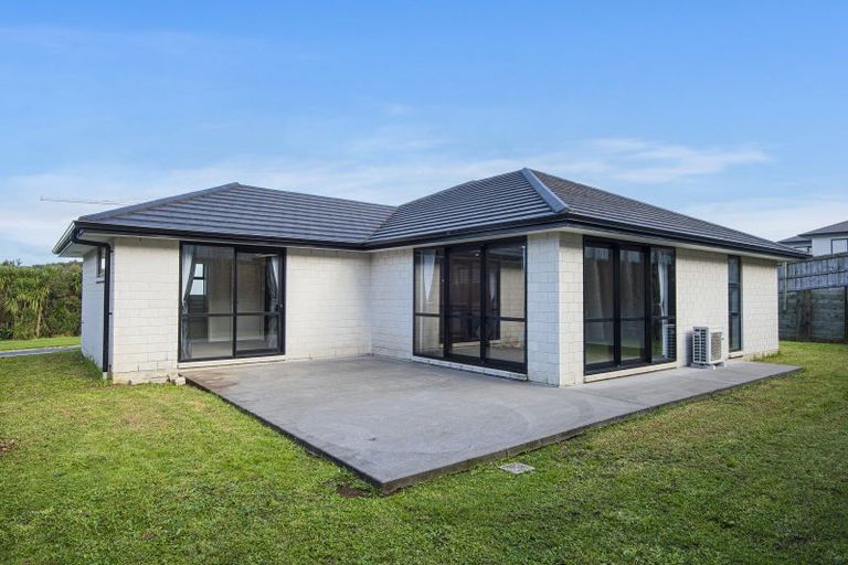 Photo of property in 2 Timara Avenue, Tikipunga, Whangarei, 0112