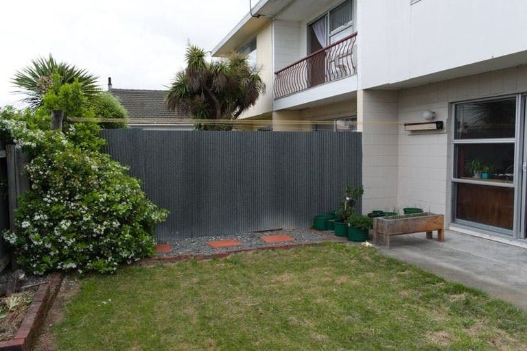 Photo of property in 1/30 Epsom Road, Sockburn, Christchurch, 8042