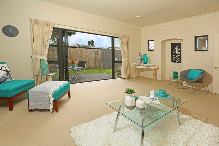 Photo of property in 107a Glendale Road, Glen Eden, Auckland, 0602