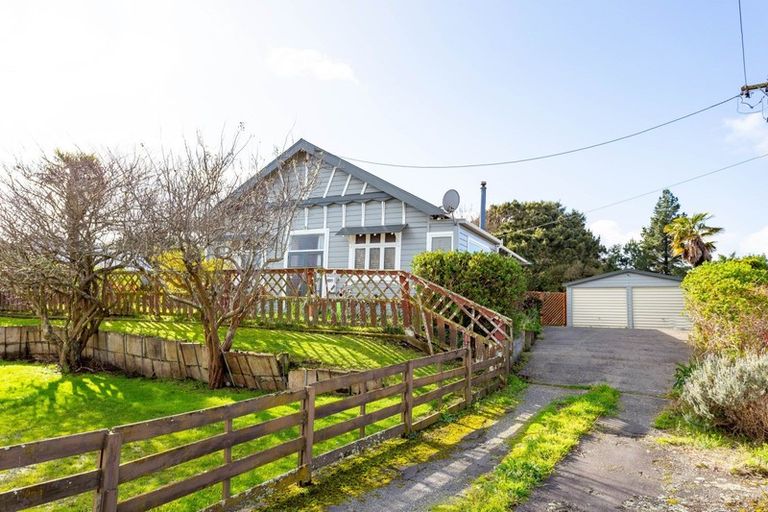 Photo of property in 22 Gonville Avenue, Gonville, Whanganui, 4501