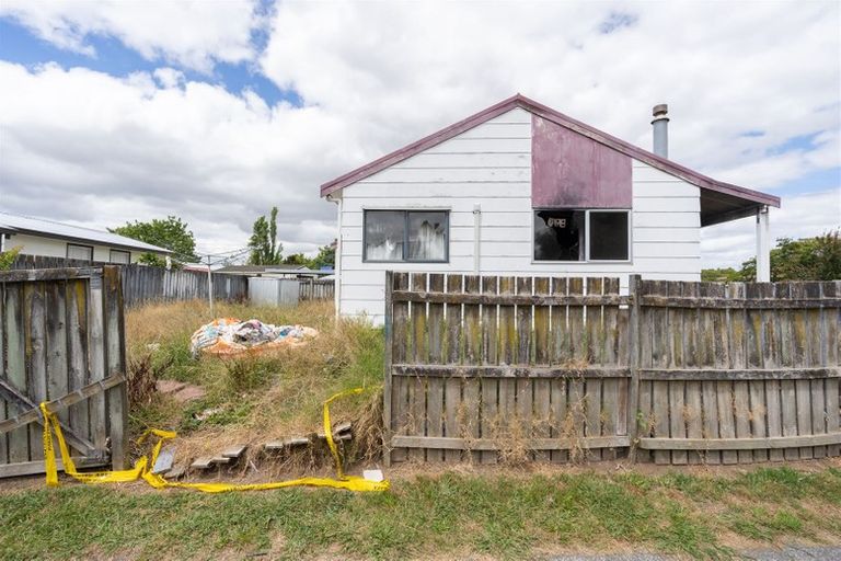 Photo of property in 4-6 Aileen Place, Nawton, Hamilton, 3200