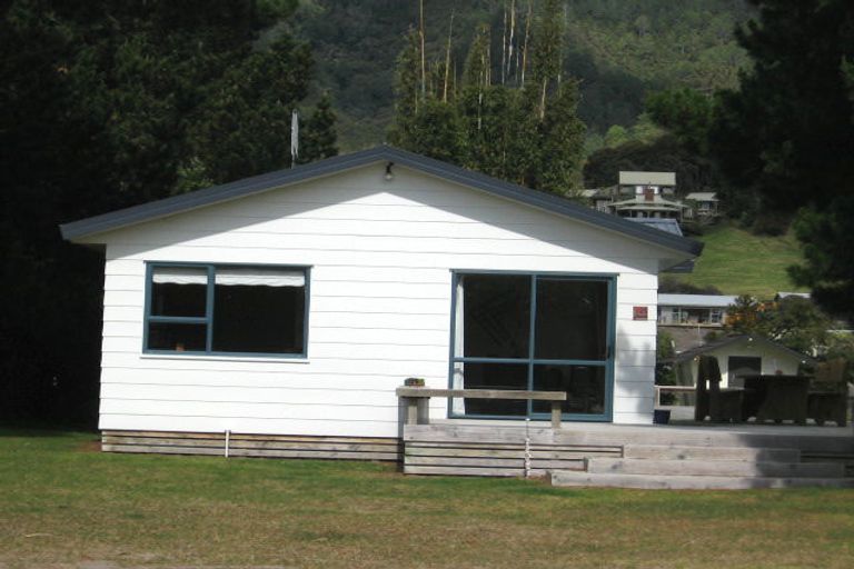 Photo of property in 24 Pauanui Beach Road, Pauanui, Hikuai, 3579