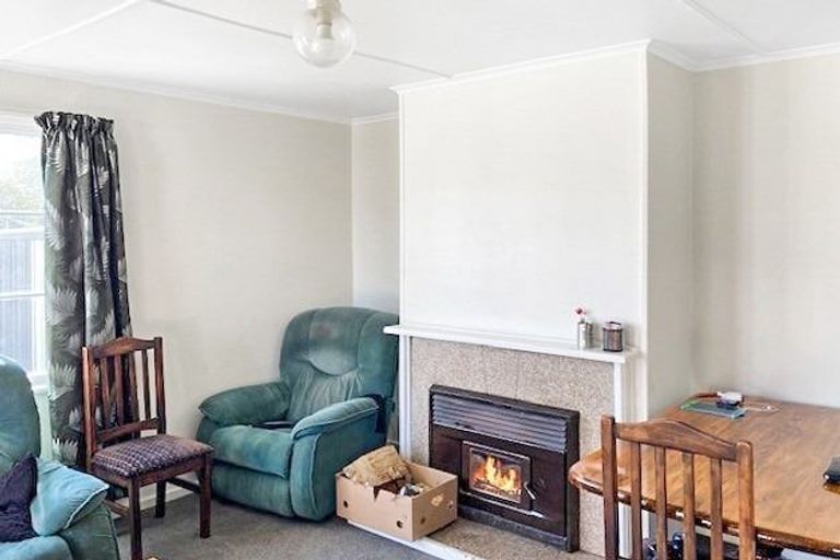 Photo of property in 11 Amberley Beach Road, Amberley, 7410