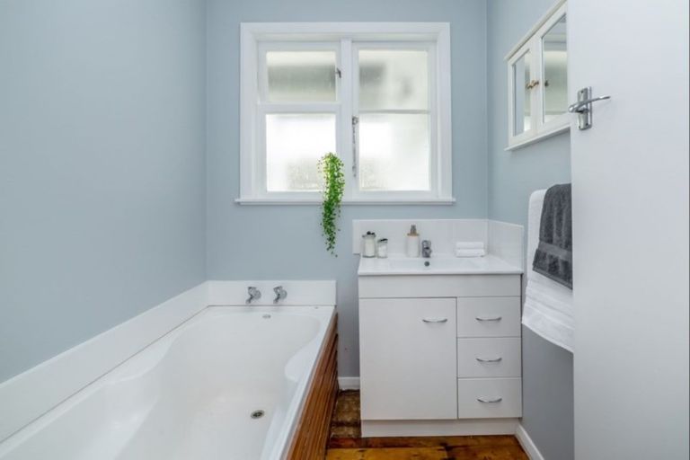 Photo of property in 2752 Lake Ferry Road, Pirinoa, Featherston, 5772