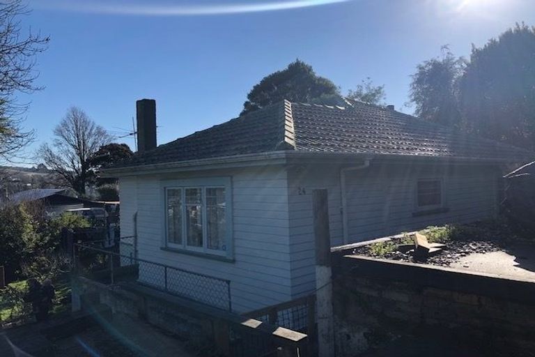 Photo of property in 24 Brunner Street, Nelson South, Nelson, 7010