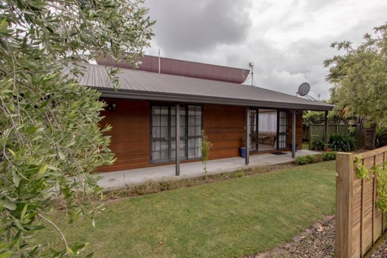 Photo of property in 2/38 Riverbend Road, Maraenui, Napier, 4110