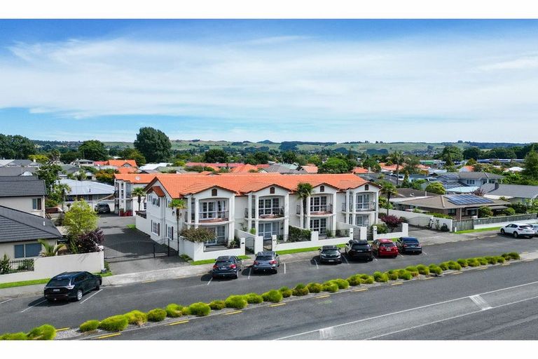 Photo of property in 2/1336 Pukuatua Street, Rotorua, 3010