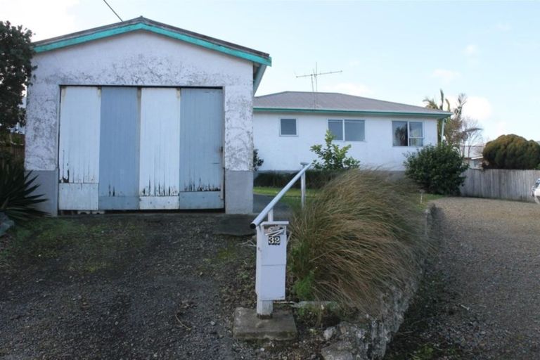 Photo of property in 32 Bickerstaffe Road, Maungaturoto, 0520