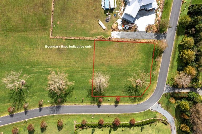 Photo of property in 30 Sandpiper Avenue, Point Wells, 0986