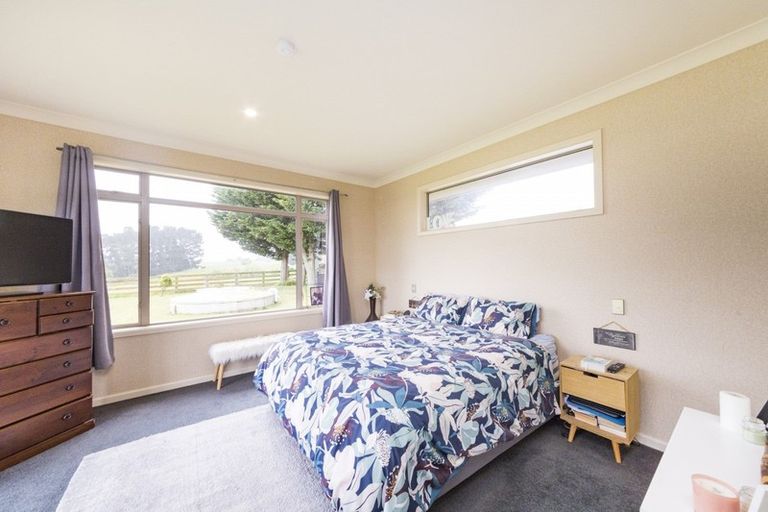 Photo of property in 865 Reid Line East, Bunnythorpe, Palmerston North, 4481