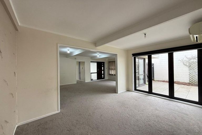 Photo of property in 2/314 Bucklands Road, Bucklands Beach, Auckland, 2012