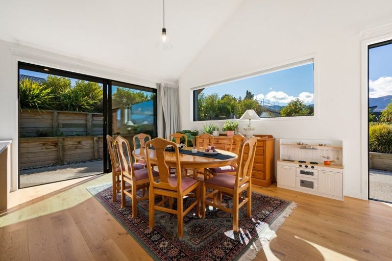 Photo of property in 11 Sarges Way, Lake Hawea, Wanaka, 9382