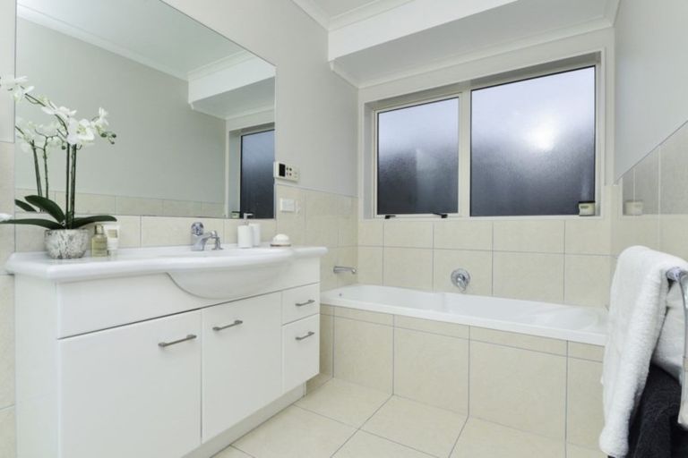 Photo of property in 9 Margrain Close, Huntington, Hamilton, 3210