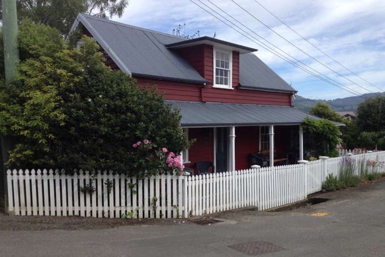 Photo of property in 4 Percy Street, Akaroa, 7520