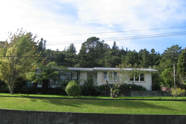 Photo of property in 111 Manuka Street, Stokes Valley, Lower Hutt, 5019