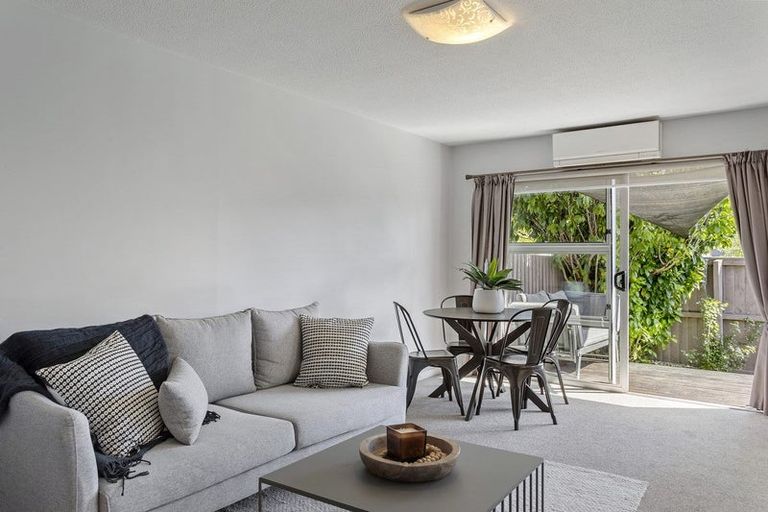 Photo of property in 2/80 Osborne Street, Waltham, Christchurch, 8011