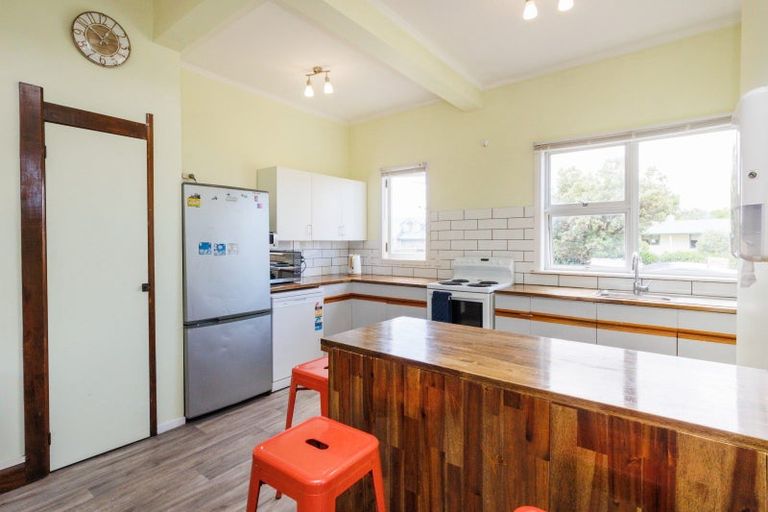 Photo of property in 21 Aru Street, Tangimoana, 4822