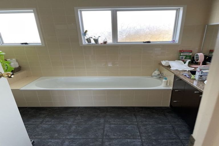 Photo of property in 29 Park Hill Road, Birkenhead, Auckland, 0626