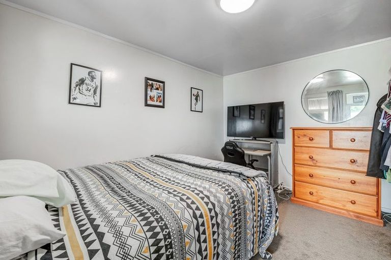 Photo of property in 1031 Whangaparaoa Road, Tindalls Beach, Whangaparaoa, 0930