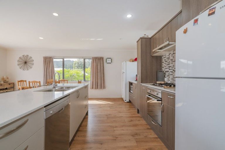 Photo of property in 120 Rimu Place, Matarangi, Whitianga, 3592