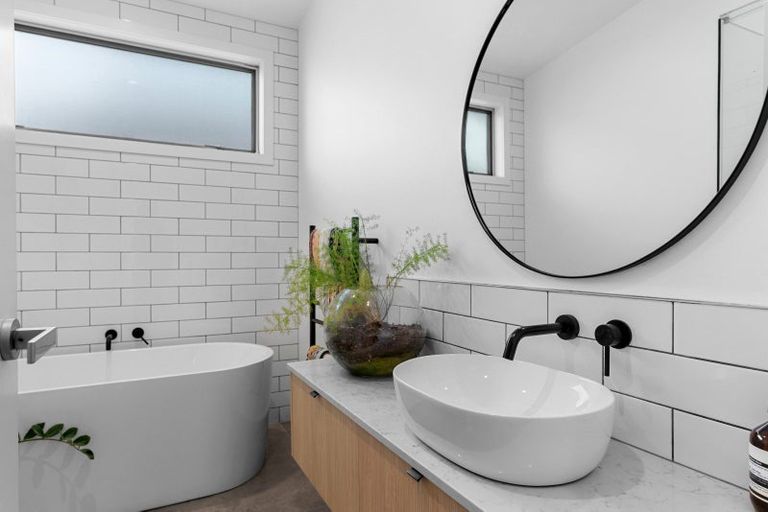 Photo of property in 13a Riverview Place, Waipu, 0582