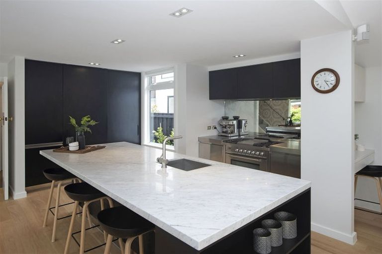 Photo of property in 43 Jacksons Road, Lyttelton, 8082