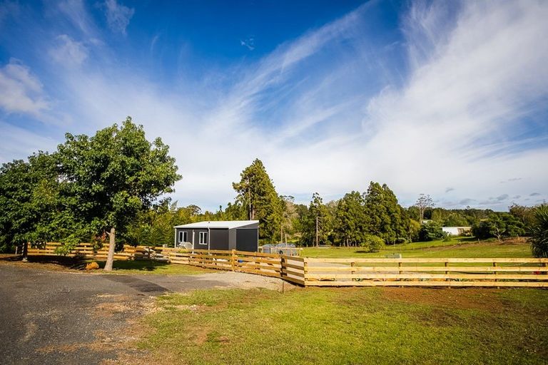 Photo of property in 76 Riddell Road, Kerikeri, 0230