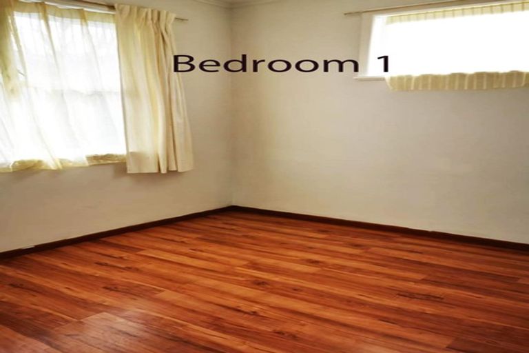 Photo of property in 24 Ted William Street, New Windsor, Auckland, 0600