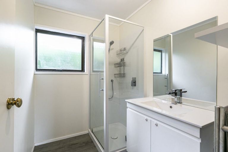 Photo of property in 37 Westhaven Drive, Tawa, Wellington, 5028