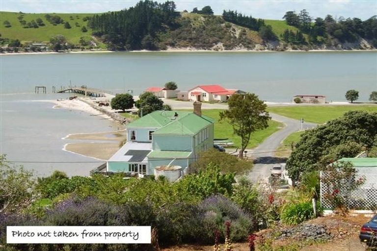 Photo of property in 434 Pahi Road, Pahi, Paparoa, 0571