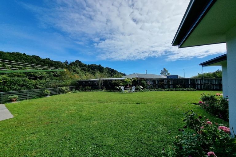 Photo of property in 20 Westvale Drive, Greymouth, 7805