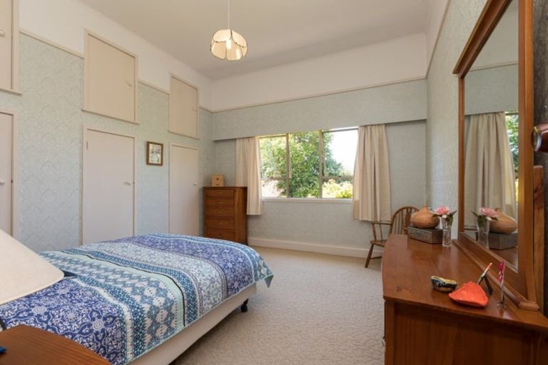 Photo of property in 14 Windsor Road, Waipawa, 4210