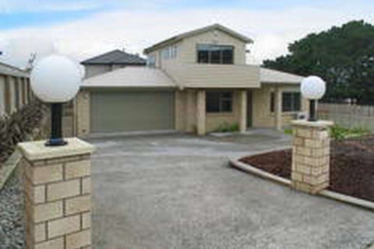 Photo of property in 17 Tasman Close, Aotea, Porirua, 5024