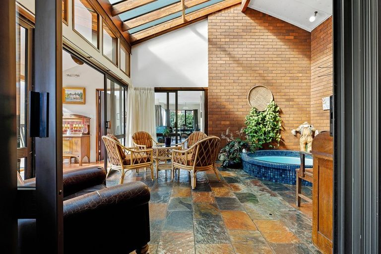 Photo of property in 21 Wadeley Road, Ilam, Christchurch, 8041