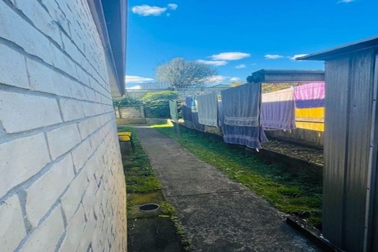 Photo of property in 62 Sandwick Drive, Weymouth, Auckland, 2103