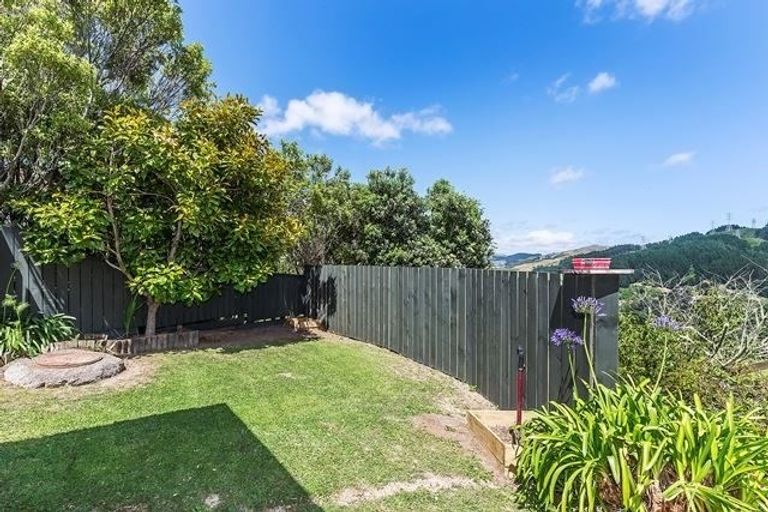 Photo of property in 26 Tobago Crescent, Grenada North, Wellington, 5028