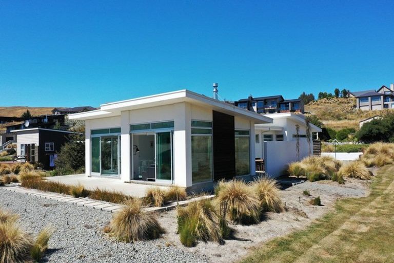 Photo of property in 12 Pollock Place, Lake Tekapo, 7999